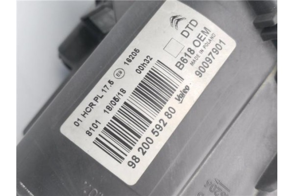 Recambio de faro delantero dcho para citroen c3 1.2 97 edition referencia OEM IAM 9820059280  