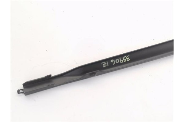 Recambio de brazo limpiaparabrisas delantero izquierdo para seat leon (1p1) 1.4 tsi referencia OEM IAM 1P0955409A  