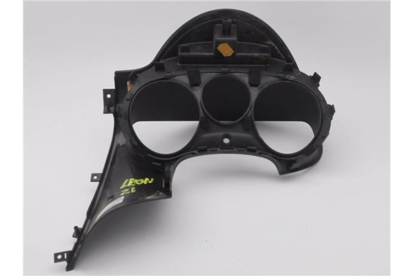 Recambio de embellecedor cuadro instrumentos para seat leon (1p1) 1.2 reference referencia OEM IAM 1P0857059  