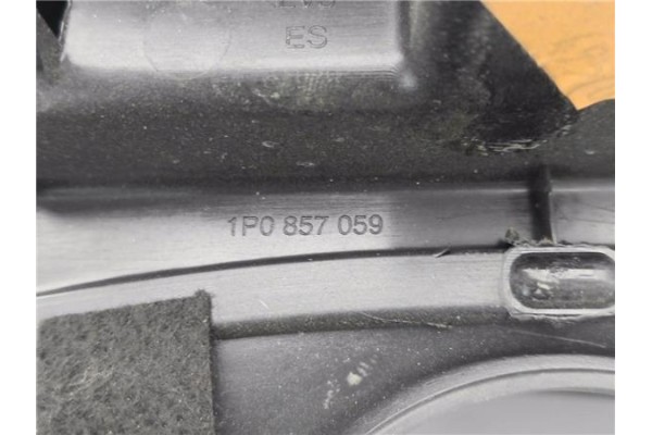 Recambio de embellecedor cuadro instrumentos para seat leon (1p1) 1.2 reference referencia OEM IAM 1P0857059  