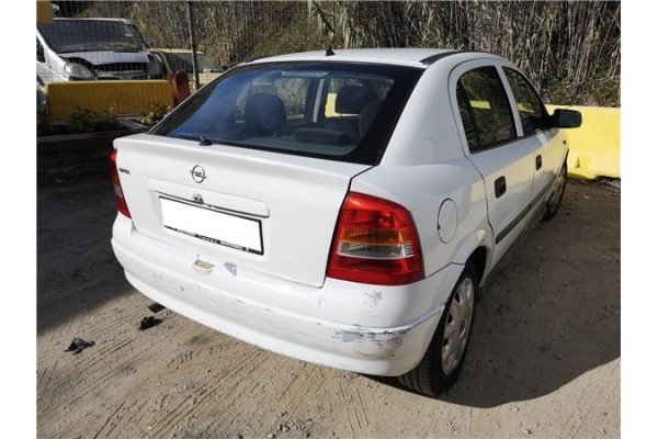 opel astra g berlina del año 2001