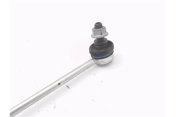 Recambio de bieleta izquierda estabilizadora delantero para seat leon (1p1) 1.4 tsi referencia OEM IAM 1K0411315K  