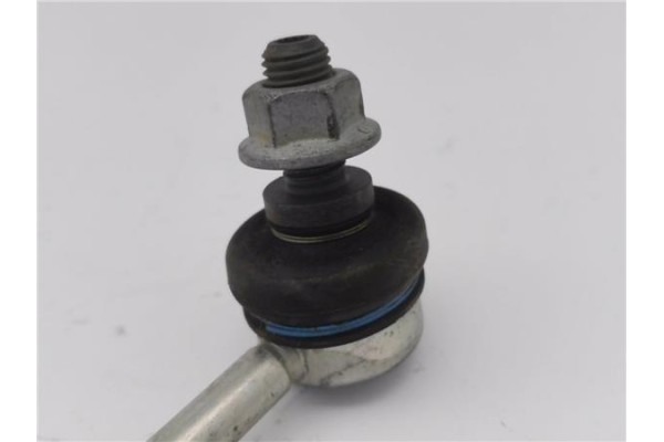 Recambio de bieleta izquierda estabilizadora delantero para seat leon (1p1) 1.4 tsi referencia OEM IAM 1K0411315K  