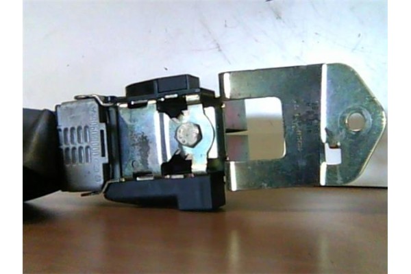 Recambio de cinturon seguridad delantero izquierdo para renault laguna (b56) referencia OEM IAM   