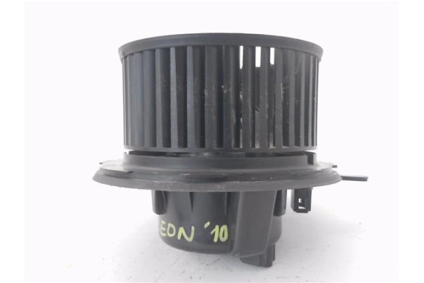 Recambio de motor calefaccion para seat leon (1p1) 1.4 tsi referencia OEM IAM 1K1819015C  1K1819015C , AUDI | 1K1819015C , SEAT 