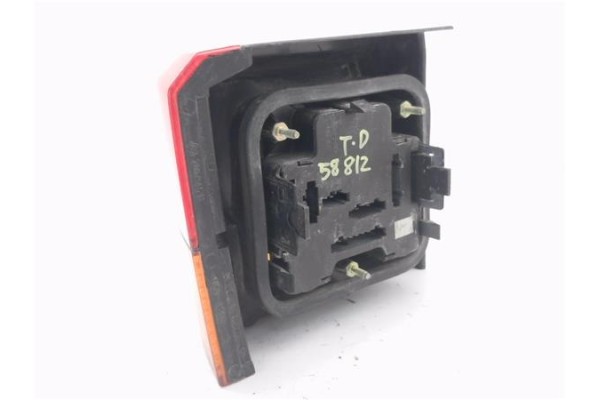 Recambio de piloto trasero derecho para volkswagen transporter iv furgón (70xa) 2.5 tdi referencia OEM IAM 70194511  