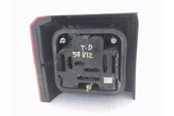 Recambio de piloto trasero derecho para volkswagen transporter iv furgón (70xa) 2.5 tdi referencia OEM IAM 70194511  