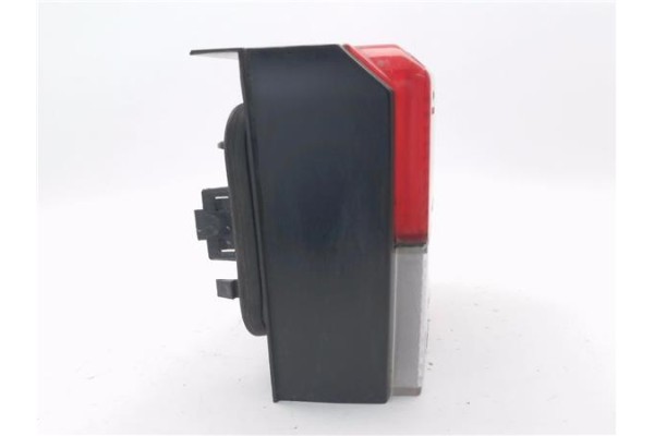 Recambio de piloto trasero derecho para volkswagen transporter iv furgón (70xa) 2.5 tdi referencia OEM IAM 70194511  
