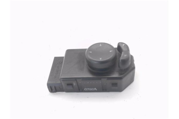 Recambio de mando retrovisor electrico para jeep cherokee (kj) 2.5 crd básico referencia OEM IAM 39754D 56010093AA 