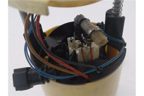 Recambio de bomba combustible para bmw serie 1 berlina (e81/e87) 2.0 118d referencia OEM IAM 7190943 A2C53215722 