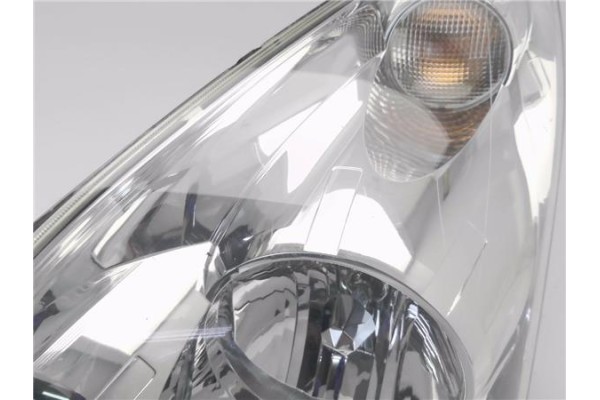 Recambio de faro delantero izquierdo para toyota corolla verso (r1) 2.2 d-4d referencia OEM IAM 7357230400  