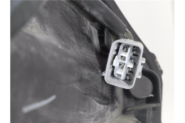 Recambio de faro xenon izquierdo para toyota avensis cross sport (t27) 2.2 premium referencia OEM IAM H279HLAE 3900078258 