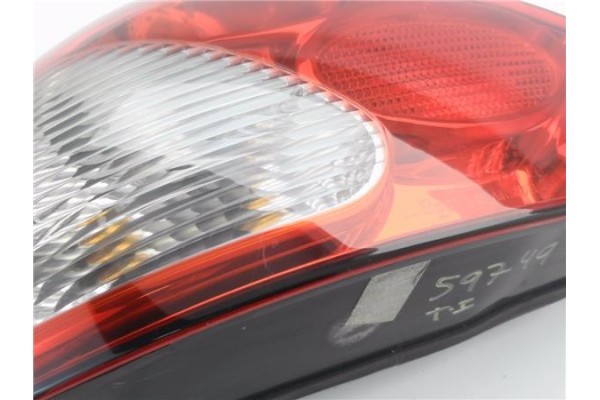 Recambio de piloto trasero izquierdo para jaguar x-type 2.0 d executive referencia OEM IAM 89021757A  