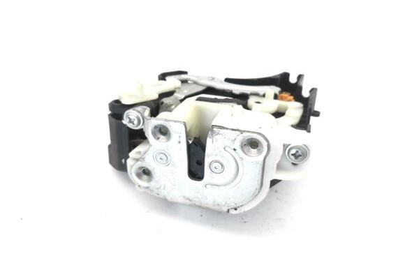 Recambio de cierre electromagnetico trasero derecho para mitsubishi outlander (cw0) 2.0 di-d intense referencia OEM IAM MN145876