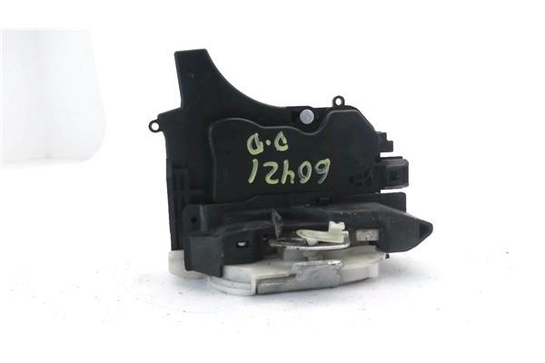 Recambio de cierre electromagnetico delantero derecho para mitsubishi outlander (cw0) 2.0 di-d intense referencia OEM IAM 5715A3