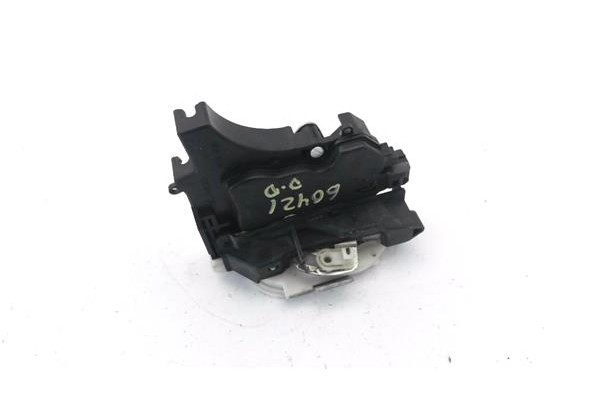 Recambio de cierre electromagnetico delantero derecho para mitsubishi outlander (cw0) 2.0 di-d intense referencia OEM IAM 5715A3