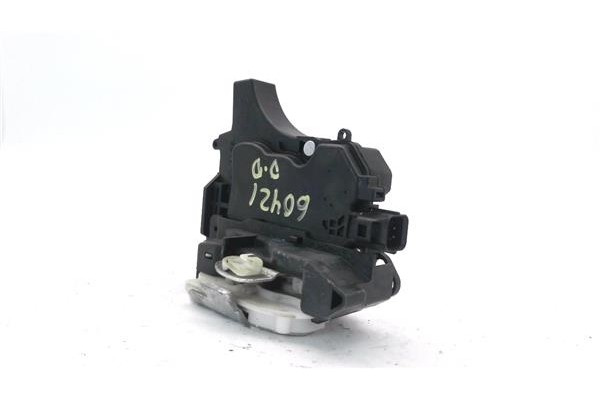 Recambio de cierre electromagnetico delantero derecho para mitsubishi outlander (cw0) 2.0 di-d intense referencia OEM IAM 5715A3