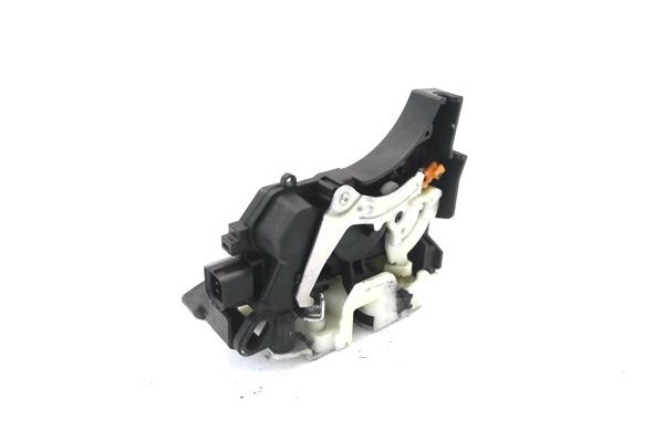 Recambio de cierre electromagnetico delantero derecho para mitsubishi outlander (cw0) 2.0 di-d intense referencia OEM IAM 5715A3