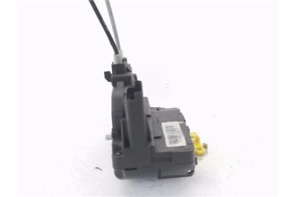 Recambio de cierre electromagnetico trasero izquierdo para hyundai i20 (pb) 1.2 referencia OEM IAM 814101J020  