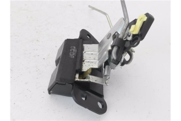 Recambio de cerradura porton para hyundai i20 (pb) 1.2 referencia OEM IAM 812301J 812301J010 