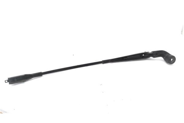Recambio de brazo limpiaparabrisas delantero derecho para smart fortwo coupe 1.0 fortwo coupe (62kw) referencia OEM IAM A4518240