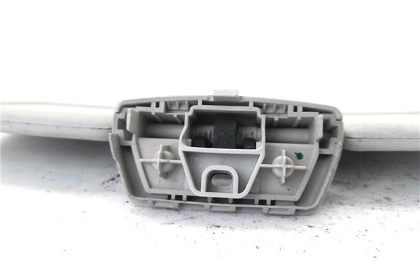 Recambio de parasol derecho para smart fortwo coupe 1.0 fortwo coupe (62kw) referencia OEM IAM A4518100210  