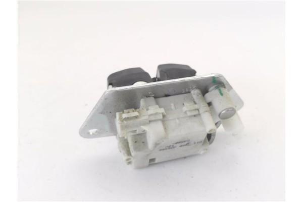 Recambio de cerradura porton para fiat ii panda (169) 1.2 referencia OEM IAM 51779118  