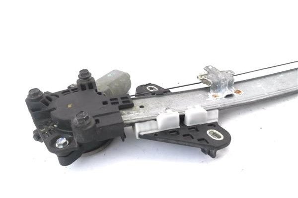 Recambio de mecanismo elevalunas trasero derecho para honda cr-v iii 2.0 i referencia OEM IAM 72710SWAA01  