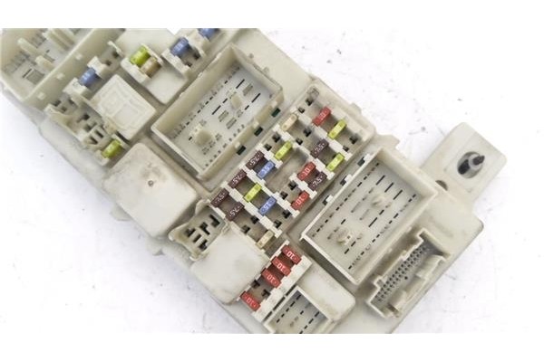 Recambio de caja fusibles/rele para ford focus ii (da_) 1.6 tdci referencia OEM IAM 7M5T14A073BD 97RA000001 