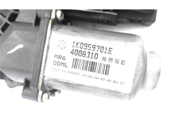 Recambio de motor elevalunas delantero izquierdo para volkswagen golf v (1k1) 1.9 tdi referencia OEM IAM 1K0959701E 1K0959793C 