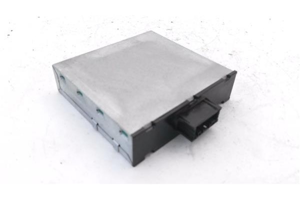 Recambio de módulo electrónico para bmw serie 1 berlina (e81/e87) 2.0 118d referencia OEM IAM 6142912708801 8ES00947920 