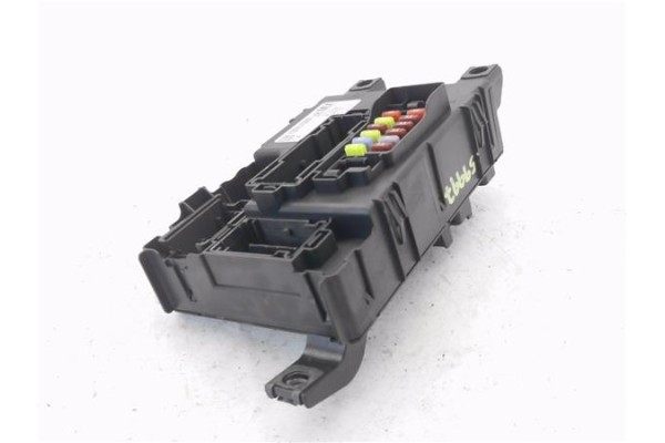 Recambio de caja fusibles/rele para opel corsa d 1.3 cdti referencia OEM IAM 13367920 401154265 