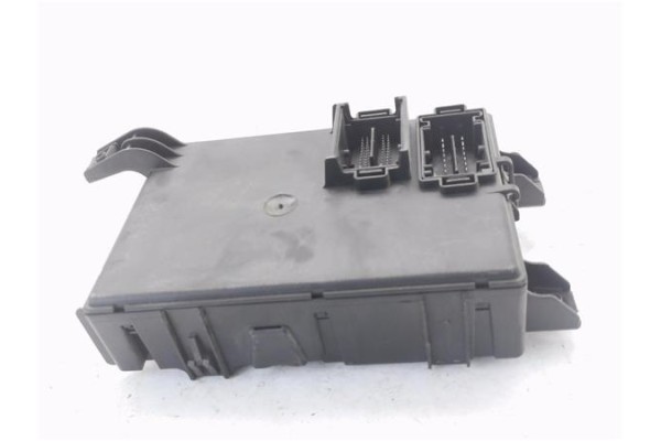 Recambio de caja fusibles/rele para opel corsa d 1.3 cdti referencia OEM IAM 13367920 401154265 