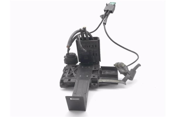 Recambio de caja fusibles/rele para seat ibiza (6k1) 1.4 signo referencia OEM IAM 1J0937549  