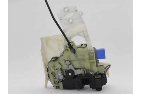 Recambio de cierre electromagnetico delantero izquierdo para volkswagen polo iv (9n1) 1.4 tdi referencia OEM IAM 3B1837015AQ  