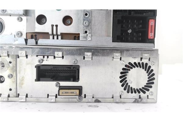 Recambio de autoradio para mercedes-benz clase s (bm 220) berlina 5.0 500 (220.075) referencia OEM IAM A2208207126 7,61E+09 