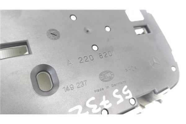 Recambio de luz delantero central techo para mercedes-benz clase s (bm 220) berlina 5.0 500 (220.075) referencia OEM IAM A220820