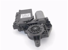 Recambio de motor elevalunas trasero izquierdo para audi a4 berlina (8e) 2.4 referencia OEM IAM 105848103 130821767 