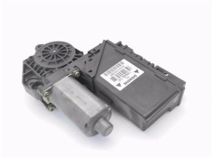 Recambio de motor elevalunas trasero izquierdo para audi a4 berlina (8e) 2.4 referencia OEM IAM 105848103 130821767 