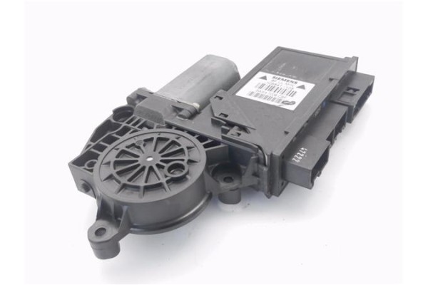 Recambio de motor elevalunas delantero derecho para audi a4 berlina (8e) 2.4 referencia OEM IAM 105841105 130821764 