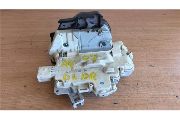 Recambio de cierre electromagnetico delantero derecho para audi a4 berlina (8e) 1.8 t referencia OEM IAM 8E1837016AA  