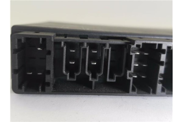 Recambio de modulo electronico para mercedes-benz clase s (bm 220) berlina 5.0 500 (220.075) referencia OEM IAM 2208206826  