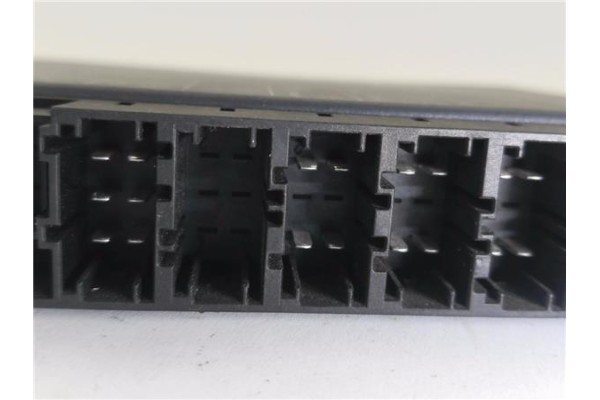 Recambio de modulo electronico para mercedes-benz clase s (bm 220) berlina 5.0 500 (220.075) referencia OEM IAM 2208206826  