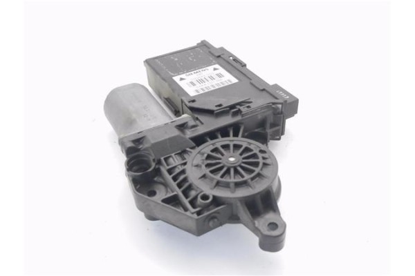 Recambio de motor elevalunas trasero derecho para audi a4 berlina (8e) 2.4 referencia OEM IAM 105849103 130821766 