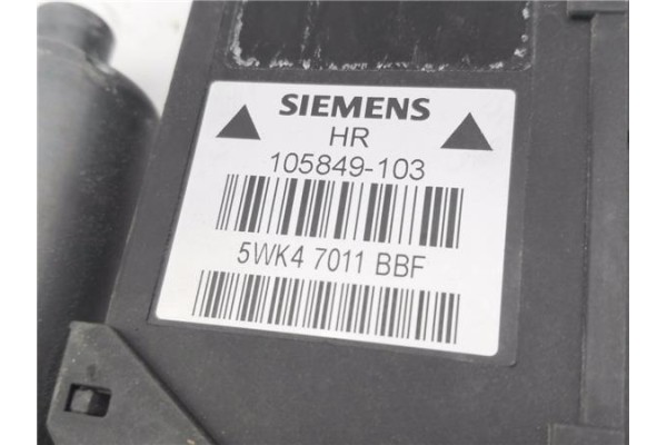 Recambio de motor elevalunas trasero derecho para audi a4 berlina (8e) 2.4 referencia OEM IAM 105849103 130821766 
