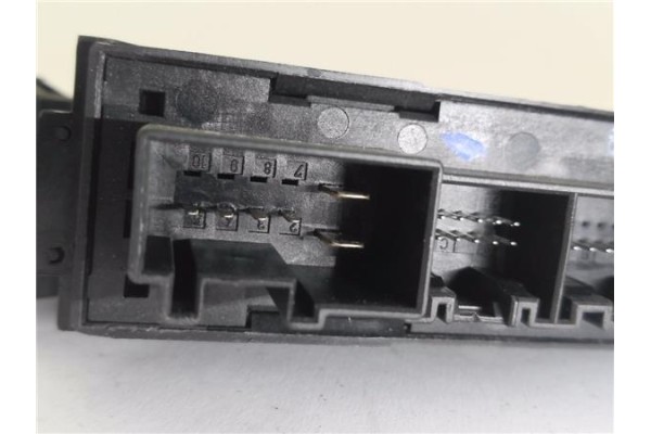 Recambio de motor elevalunas trasero derecho para audi a4 berlina (8e) 2.4 referencia OEM IAM 105849103 130821766 