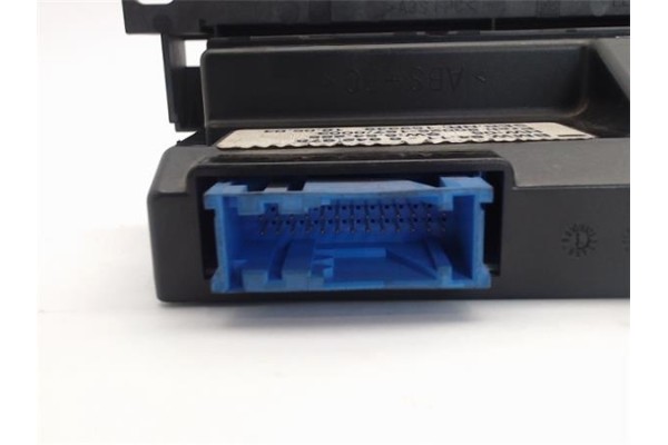 Recambio de mandos climatizador para bmw serie 7 (e65/e66) 3.0 730d referencia OEM IAM 64116942978  