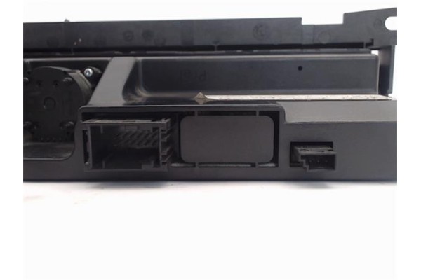 Recambio de mandos climatizador para bmw serie 7 (e65/e66) 3.0 730d referencia OEM IAM 64116942978  