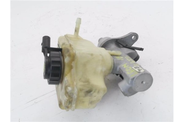 Recambio de bomba freno para seat leon (1p1) 1.2 reference referencia OEM IAM 1K1611301D  