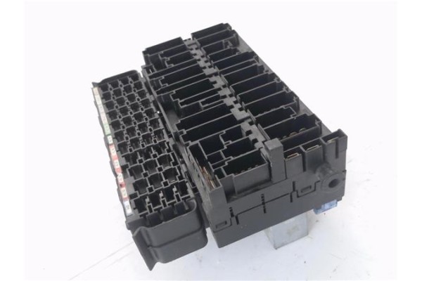 Recambio de caja fusibles/rele para volkswagen transporter iv furgón (70xa) 2.5 tdi referencia OEM IAM 357937039  